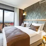 North Star Hotel 3*