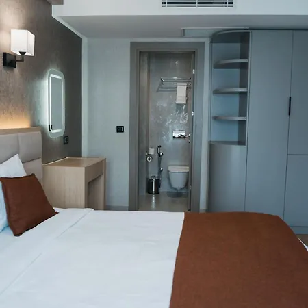 North Star Hotel 3*